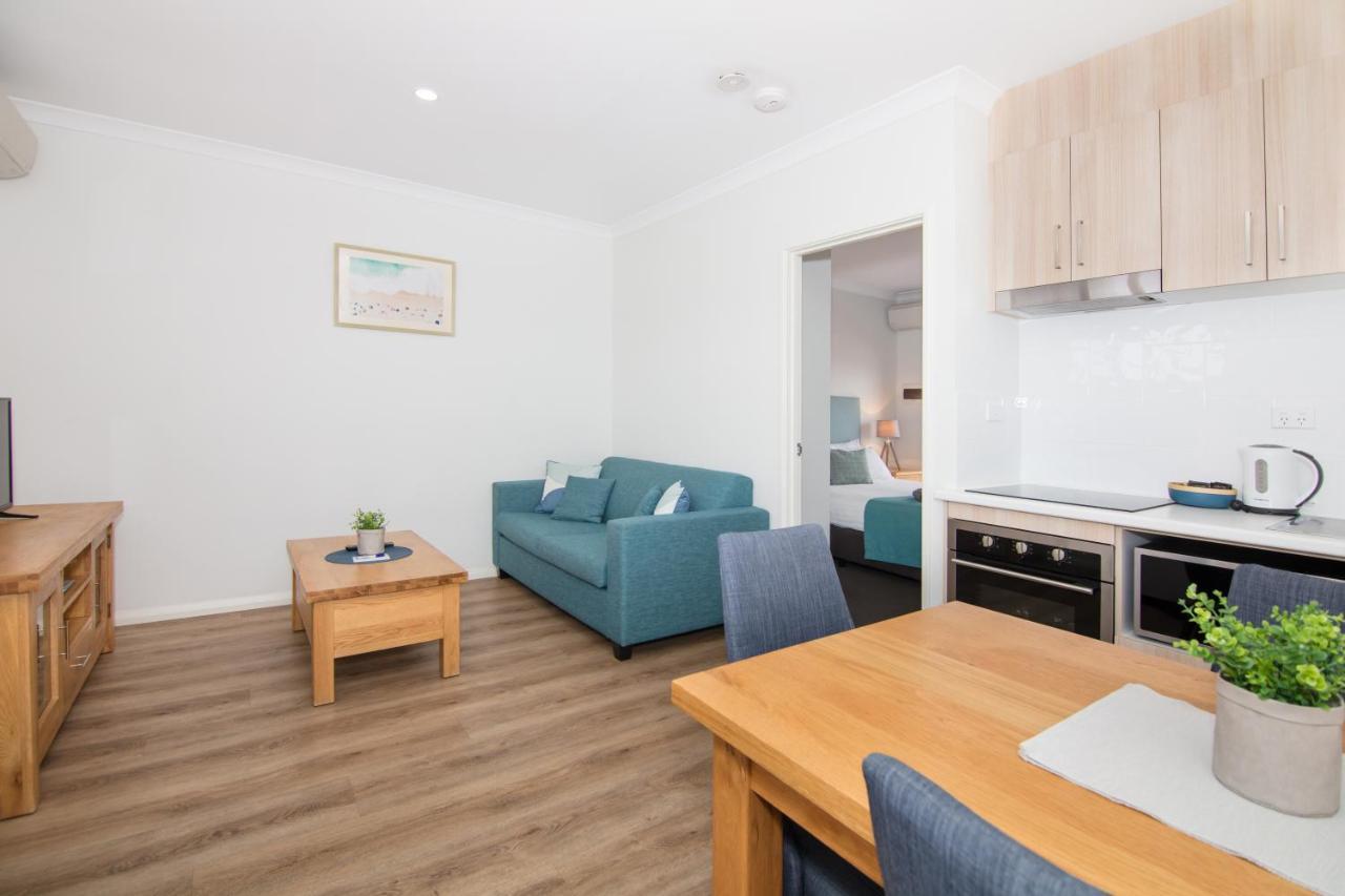 Jurien Bay Motel Apartments Exterior photo