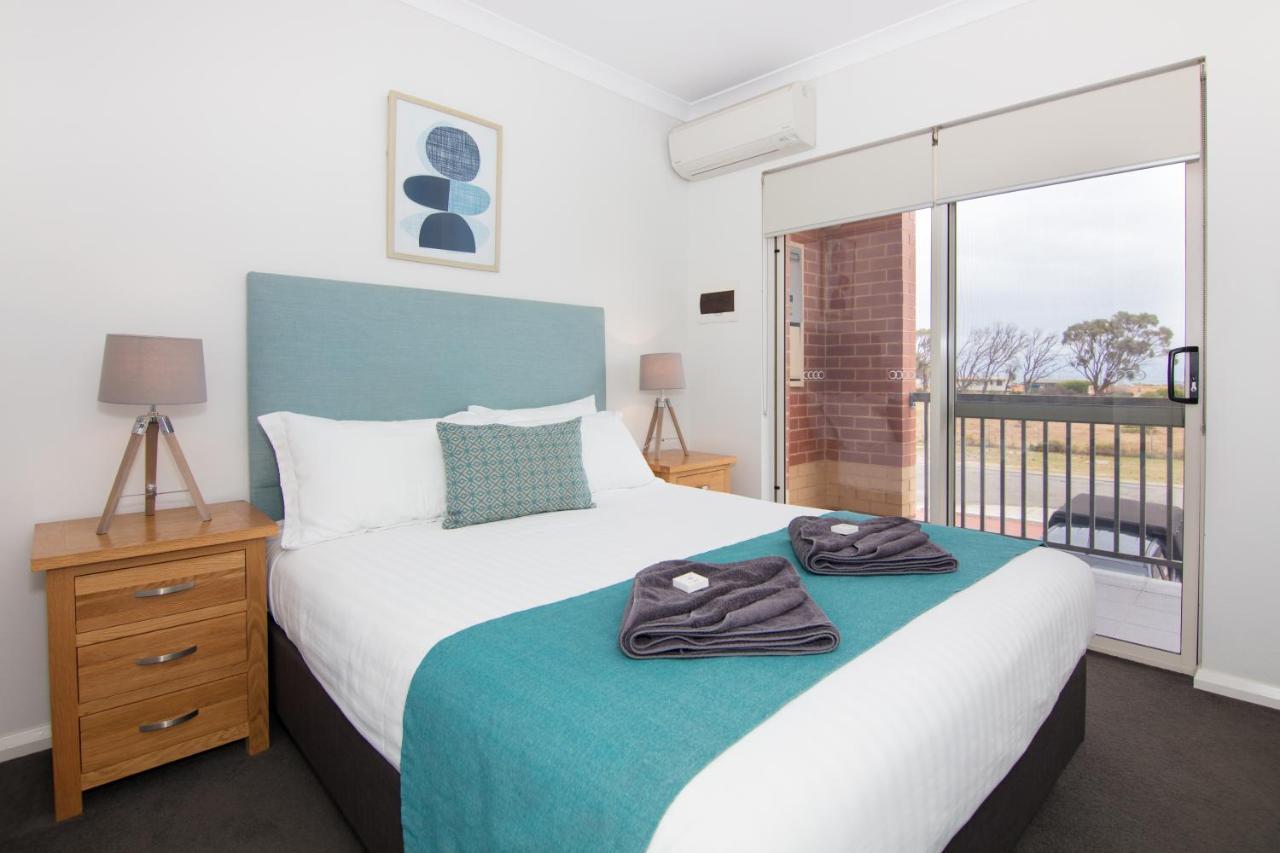 Jurien Bay Motel Apartments Exterior photo