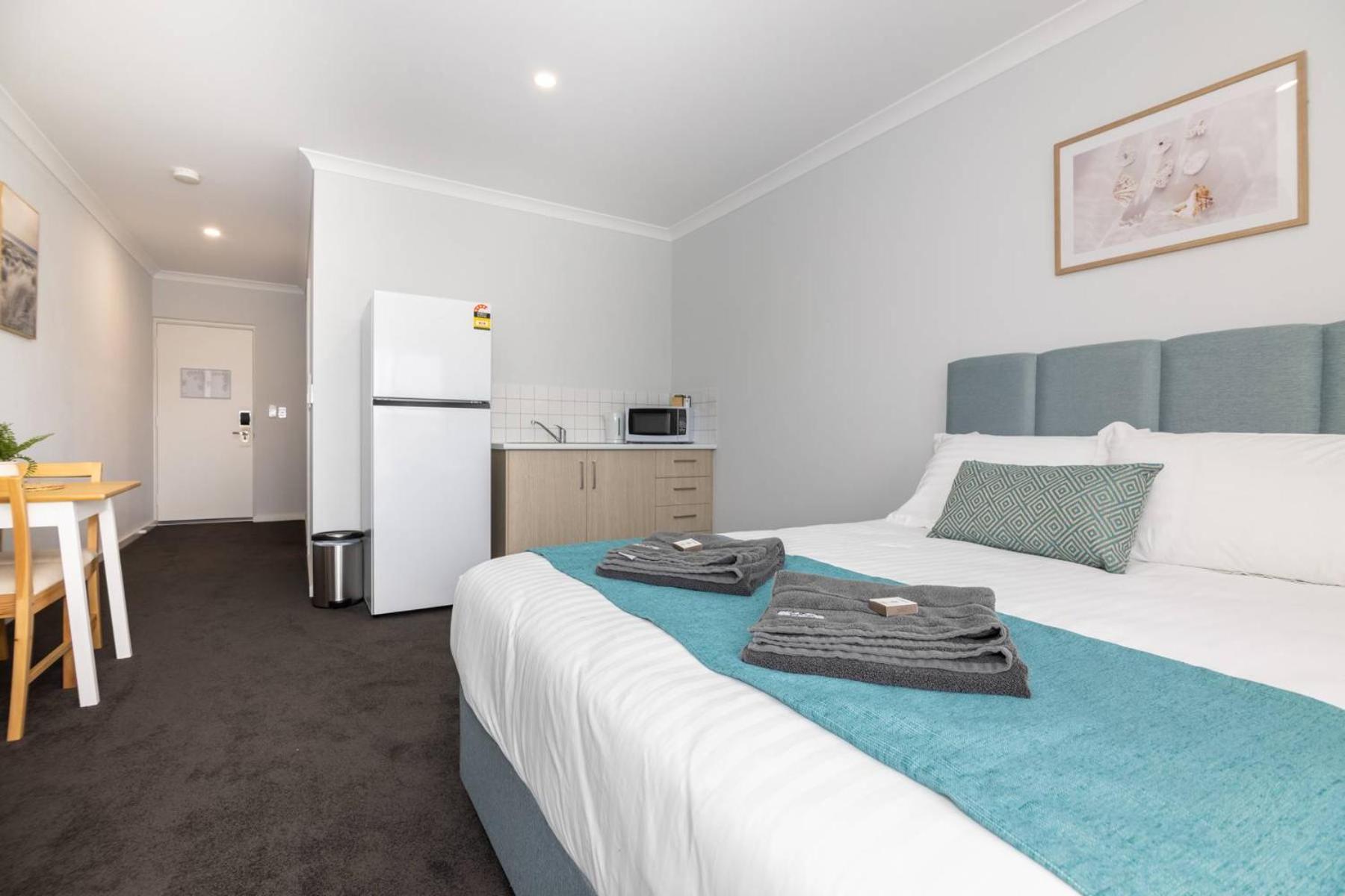 Jurien Bay Motel Apartments Exterior photo