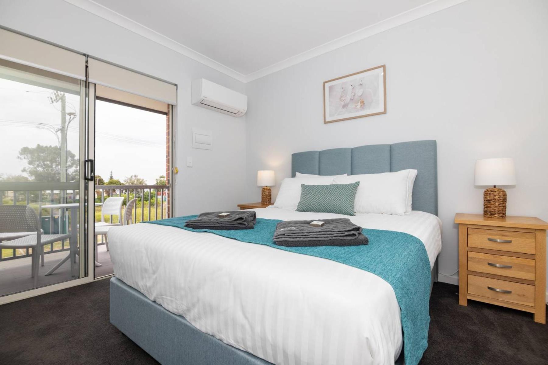Jurien Bay Motel Apartments Exterior photo