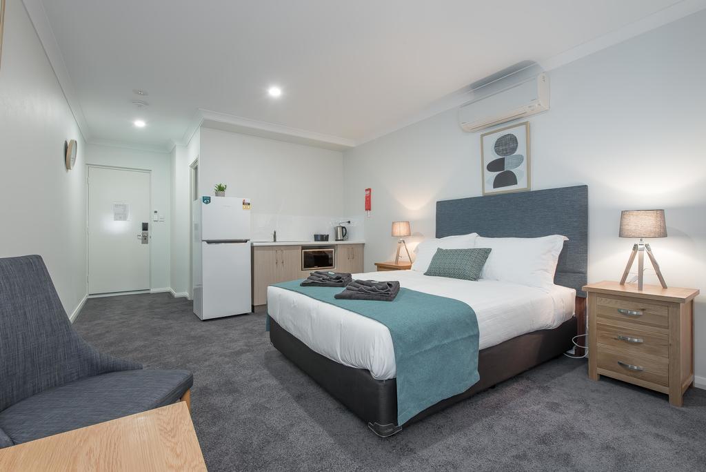 Jurien Bay Motel Apartments Exterior photo